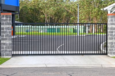 Building Gate Installation in Plano, TX