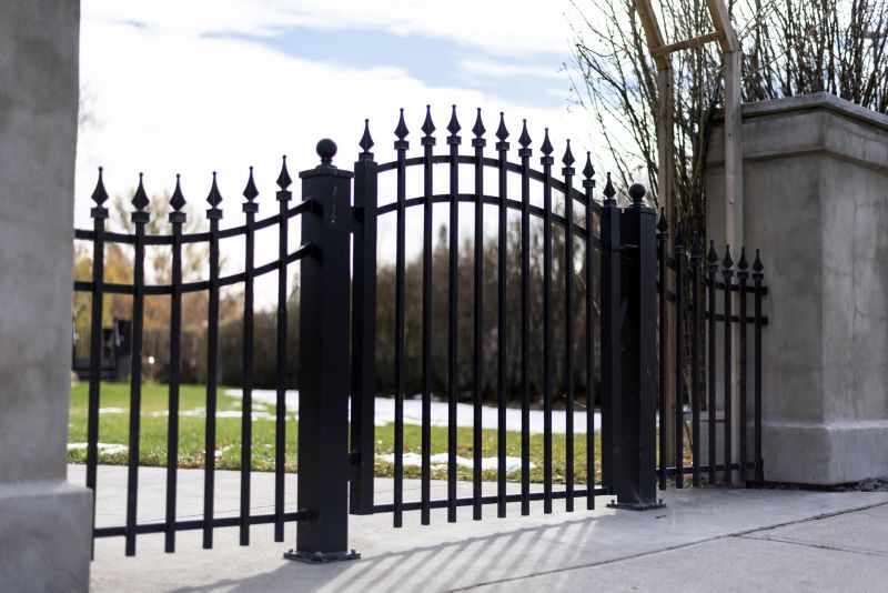 Building Gate Installation in Clermont, FL