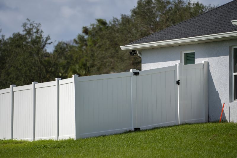 Vinyl Fence Replacement in Kansas City, MO